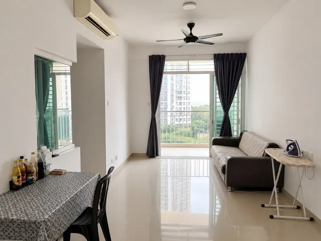 Mutiara Ville | Spacious 3-Bedroom Unit | Partly Furnished | RM1,600, Mutiara Ville, Cyberjaya, Selangor
